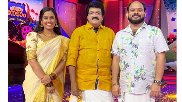 എംജി ശ്രീകുമാര്‍ പ്രേമിച്ച പെണ്‍കുട്ടിയാണോ ഇത്? ആദ്യമായി അഭിനയിച്ചതിനെ കുറിച്ച് ദേവിക നമ്പ്യാര്‍ പറഞ്ഞതിങ്ങനെ