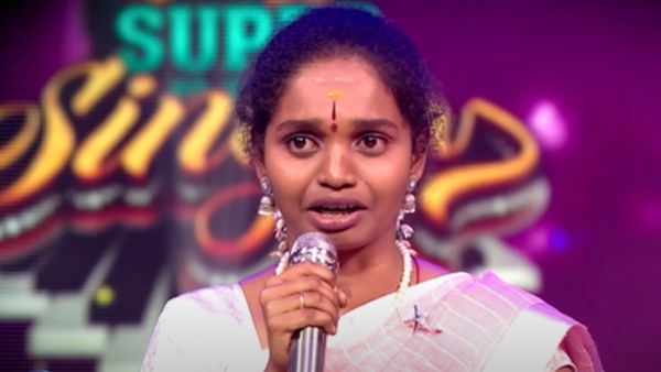 പാടിക്കഴിഞ്ഞാല്‍ ജാതി ഏതാന്ന് ചോദിച്ചും, ജാതി പറഞ്ഞാല്‍ പാടിക്കുമോ എന്ന പേടിയാണ്; വൈറല്‍ വീഡിയോ