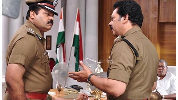 സുരേഷ് ഗോപി കാമ കണ്ണുകളോടെ അവരെ കയറി പിടിച്ചെന്ന് വിശ്വസിക്കാന്‍ മലയാളിയെ കിട്ടില്ല: നടന്‍ ദേവന്‍