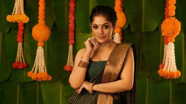 മാഡം മലയാളം മാത്രം മൊഴിയുന്ന കടയില്‍ നിന്നും സാരി വാങ്ങിയാ മതി, സായിപ്പും സാരി വാങ്ങുന്നുണ്ട്: ആര്യ