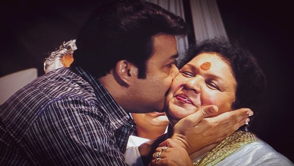 'അമ്മയുടെ വിയോഗത്തിൻ്റെ വേദനയിൽ കുറിക്കുന്നതാണ്..., പൊന്നമ്മ ചേച്ചിയോടൊപ്പം മകനായി ജീവിക്കുക തന്നെയായിരുന്നു'