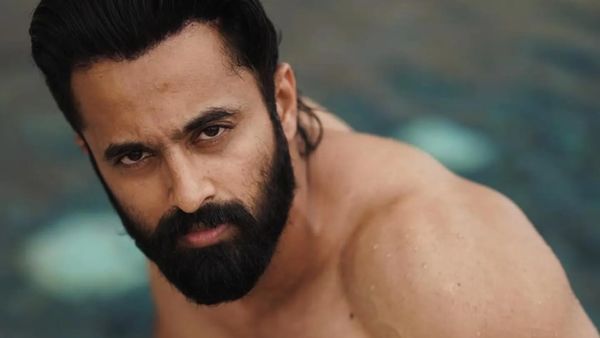 'പ്രൊപ്പഗാന്‍ഡ സിനിമയുടെ നായകന്‍'; ഞാന്‍ പെട്ടുപോയതതാണ്; വിവാദങ്ങളെക്കുറിച്ച് ഉണ്ണി മുകുന്ദന്‍