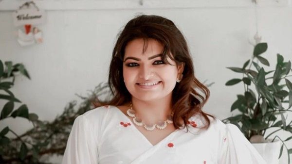 സീനിൽ ഉമ്മ വെക്കണം; 9 മണിക്ക് തുടങ്ങിയ ഷൂട്ട് തീർന്നത് പുലർച്ചെ നാല് മണിക്ക്; അത്രയും മടിയായിരുന്നു; സാന്ദ്ര