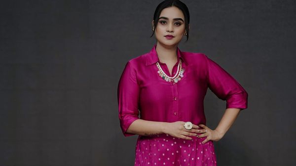 സ്റ്റാര്‍ മാജിക്കിനുള്ളില്‍ നടക്കുന്നതിതാണ്... ആ സത്യം നിങ്ങളോട് ഞാന്‍ പറയാമെന്ന് അവതാരക ലക്ഷ്മി നക്ഷത്ര