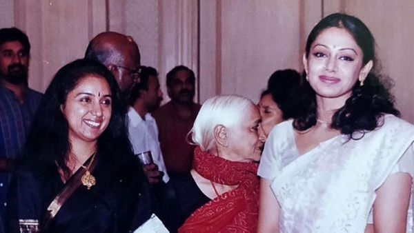 'അക്കരെ പച്ചയാണല്ലോ, ആ ഫ്രസ്ട്രേഷൻ എന്റെ പ്രായത്തിലെ സ്ത്രീകൾക്കുണ്ട്; രേവതി പ്രൊട്ടക്ടീവായ സഹോദരി'