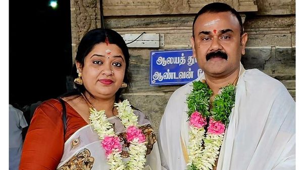 ഞാന്‍ ഷാജുവേട്ടനെ കളഞ്ഞിട്ട് പോകുമെന്ന് പറഞ്ഞവരുണ്ട്, 50 രൂപ ശമ്പളത്തില്‍ തുടങ്ങിയ ജീവിതമാണെന്ന് ഷാജു ശ്രീധര്‍