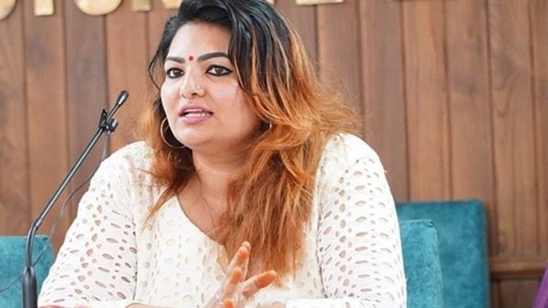 പുരുഷൻമാരായ ടെക്നീഷ്യൻസിന് മാത്രം ബീഫ്, ഞാൻ കുക്കിനെ വിളിച്ചു, സ്വന്തം സിനിമയിലെ അനുഭവം: സാന്ദ്ര തോമസ്