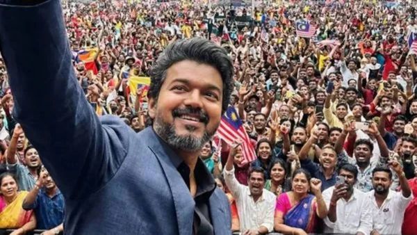 പോയത് പോലെ വിജയ് തിരിച്ച് വന്നേക്കും, മുഖ്യമന്ത്രി സ്ഥാനം കിട്ടിയില്ലെങ്കിൽ സംഭവിക്കുക; ചർച്ച