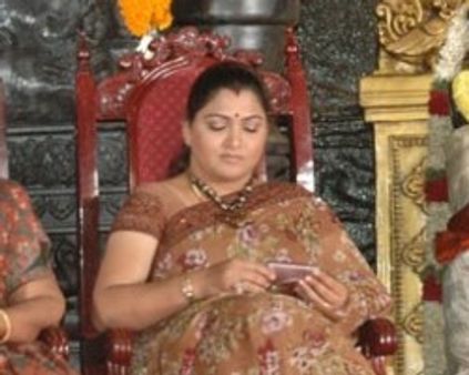 கடவுளை அவமதித்தேனா-குஷ்பு மறுப்பு