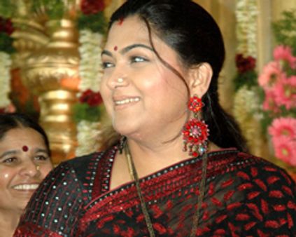 குஷ்புவுக்கு மீண்டும் இன்னொரு சிக்கல்!