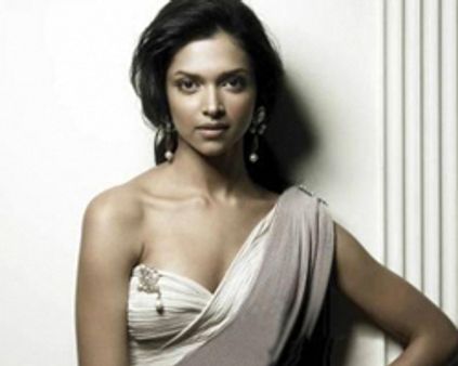 ~~ரோபோட்~~டில் தீபிகா?!