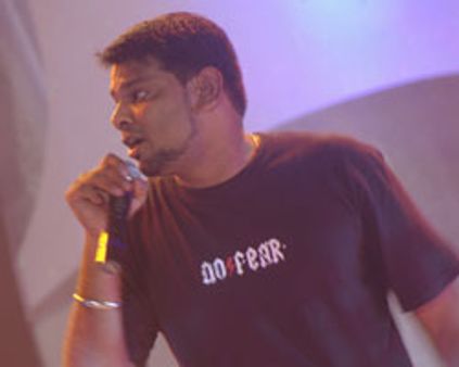 விஜய் டிவி: பாடும் ஆஃபீஸ் இறுதிச் சுற்று!