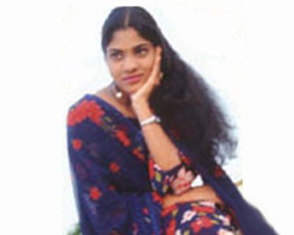 தாயுடன் நடிகை டயானா சமரசம்?