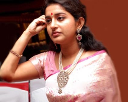 உறவை ஒப்புக் கொண்ட மீரா!