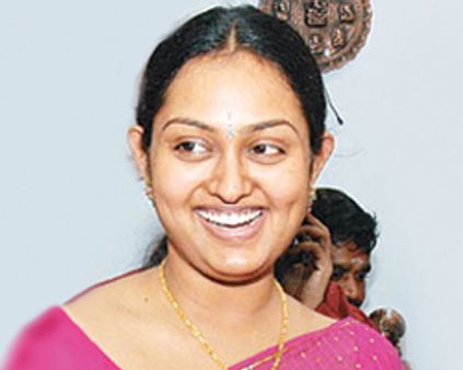 பானுப்பிரியா தம்பியை மணக்கும் விந்தியா!