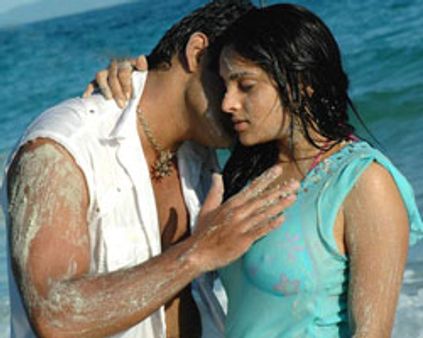 ~~நீலாம்பரி~~ திவ்யா