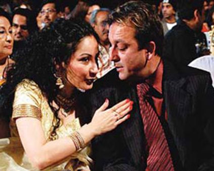 காதலியை மணந்தார் சஞ்சய் தத்