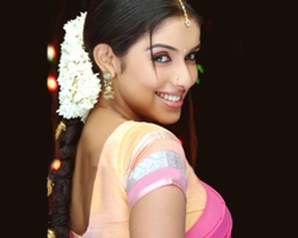 கோலிவுட்டுக்கு ஆசின் குட்பை!!