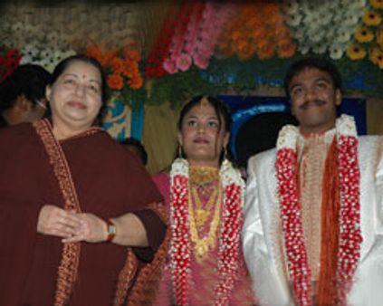 செந்தில் மகனுக்கு ~~அம்மா~~ வாழ்த்து!