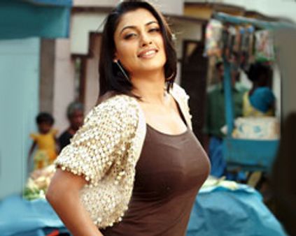 பாலு படத்தில் மாளு!