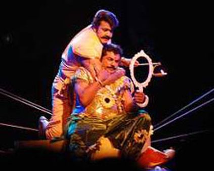 நாடகத்தில் மோகன்லால்