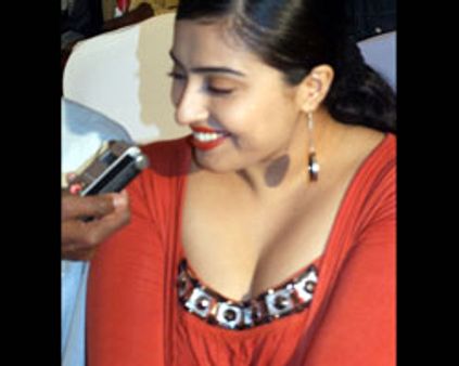 அழகிய ராட்சசி மும்தாஜ்!