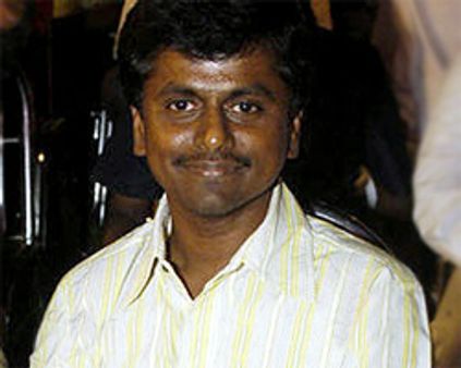 சிக்கலில் ~~கஜினி~~ தயாரிப்பாளர்!