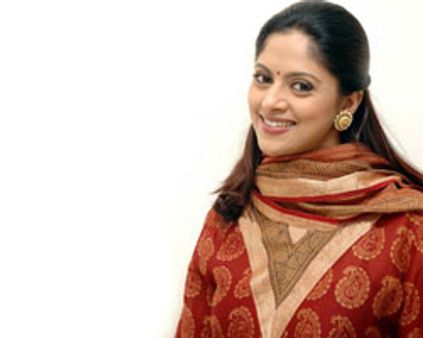 பால் விளம்பரத்தில் நதியா