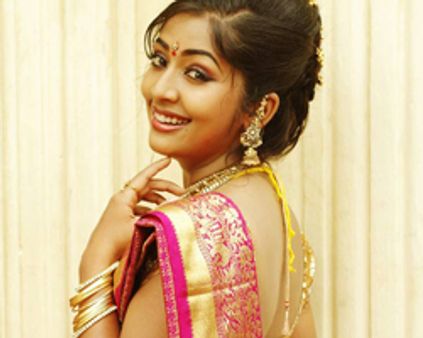 நவ்யா பெயர் தமிழரசி!