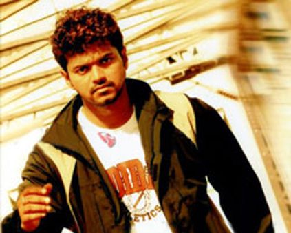 கொடி ~~பிடிக்கும்~~ விஜய்!