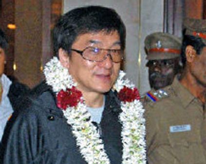 சென்னை வந்த ஜாக்கி-தசாவதாரம் பார்த்தார்!