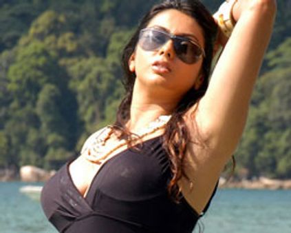 1977 - ஒரு கவர்ச்சிப் போட்டி!