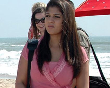 மயங்கி விழுந்தார் நயனதாரா