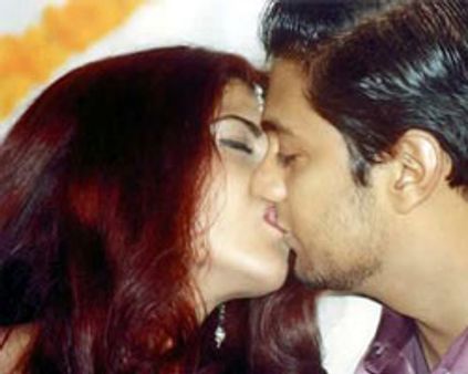 சொர்ணமால்யா புதிய காதலர்!