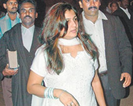 நடிகை காவேரி-வைத்தி சமரசம் இல்லை!