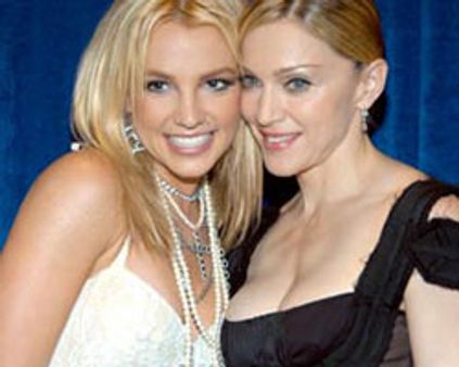 பிரிட்னிக்கு கைகொடுக்கும் மடோனா