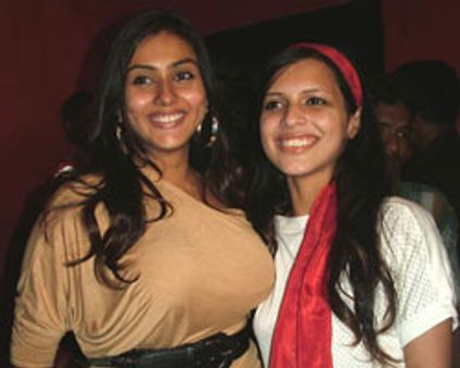 தகராறு செய்கிறார்.. தயாரிப்பாளர் மீது நமீதா புகார்