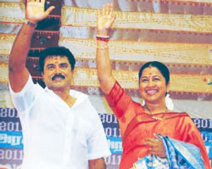 கொல்லூர் மூகாம்பிகை கோயிலில் சரத்குமார் தரிசனம்