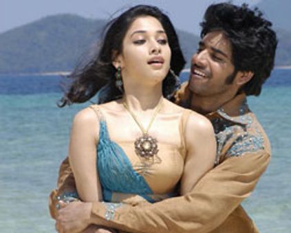 தமன்னாவுடன் தனுஷ்