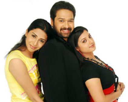 கீர்த்தி-அஸ்வின்-காயத்ரி!