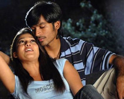 தனுஷின் டைட்டில் வெறி!