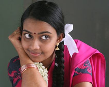 அய்யனுக்கு ~~அரியசெல்வி~~ திவ்யாபத்மினி!