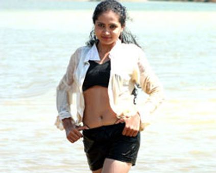 கேரளா: கோலிவுட் நடிகையை கடத்திய ரவுடிகள்-பணம் கொடுத்து மீட்பு