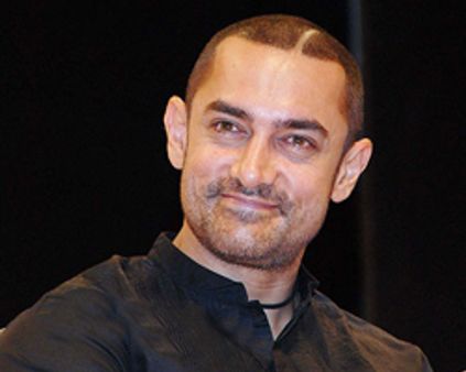 கஜினி கிளைமாக்சில் மீண்டும் விபத்து: அமீர்கான் காயம்