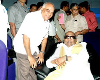 உளியின் ஓசை: உணர்ச்சிவசப்பட்ட முதல்வர்