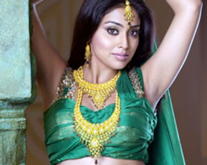 சரத் மகளாக ஷ்ரியா