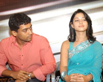 பெயரை மாற்றிய தமன்னா!!