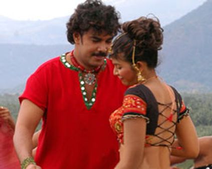 உலகம் சுற்றும் வாலிபன் ரீமேக்கில் சுந்தர்?