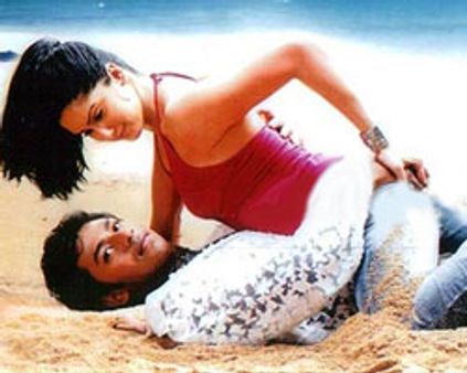 இஷிதா-வேதிகா-சாந்தனு.. பாட்டு