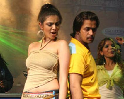 பேரரசுவின் ~~~~ஆக்ஷன் ஜோதி~~